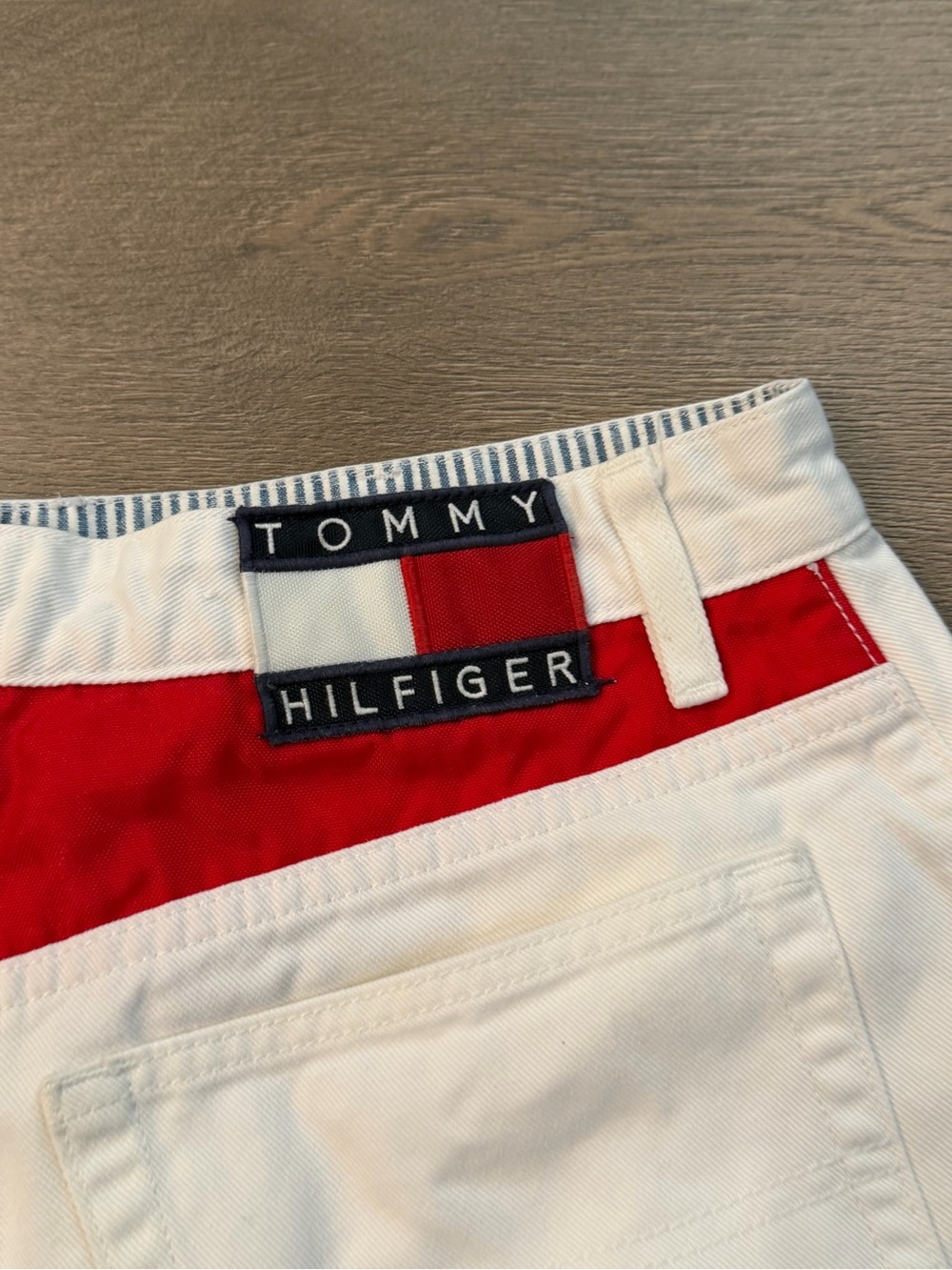 Tommy Hilfiger Vintage 90s Flag Patch White Distressed Shorts Red White Blue - Picture 4 of 13